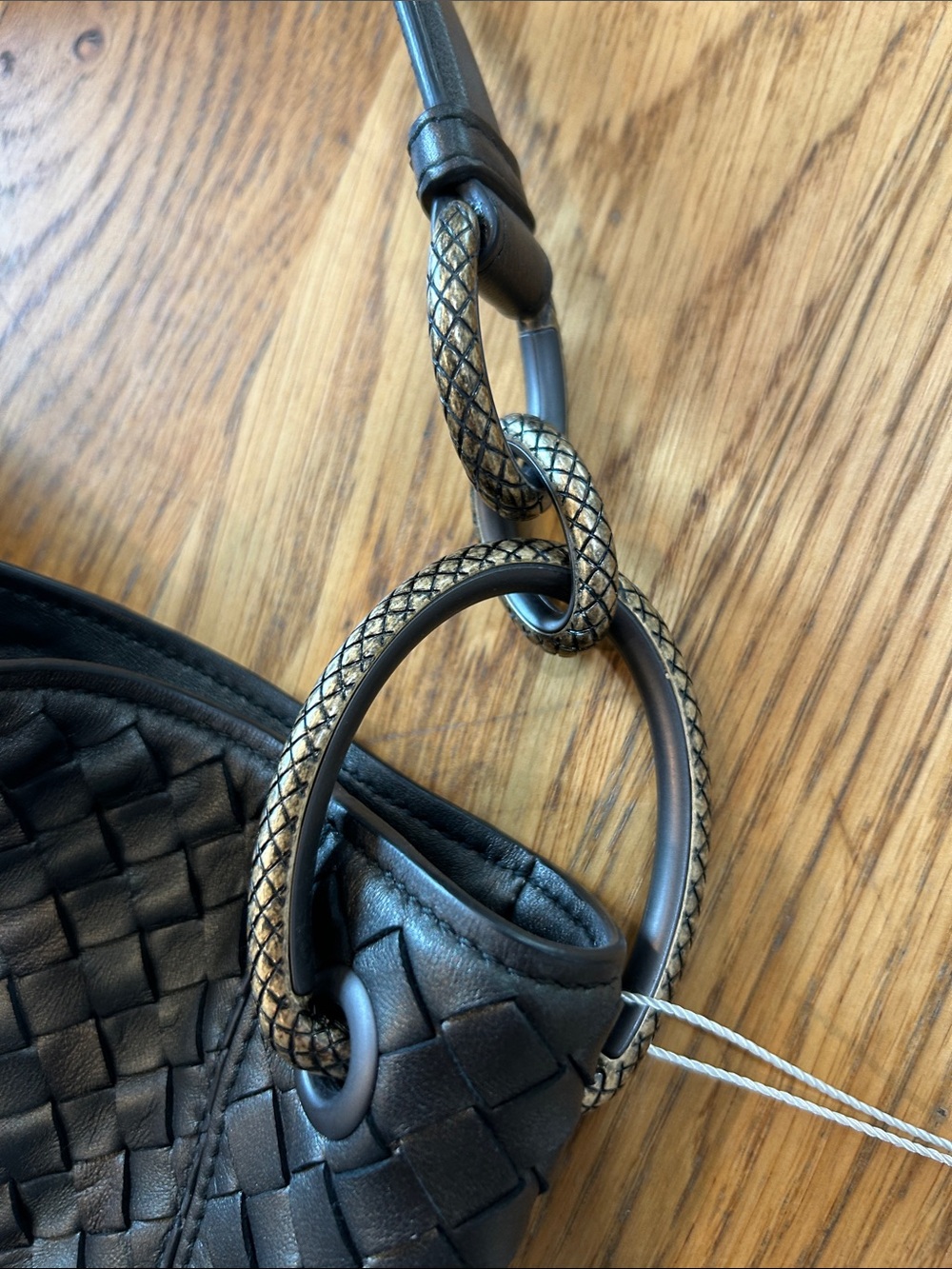 Bottega Veneta Black Woven Leather Hobo Bag 15x13- Authenticated- Make an Offer! - Picture 4 of 12